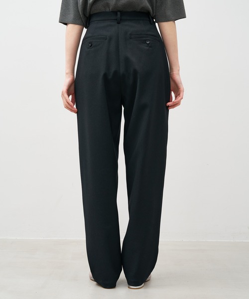 MICA&DEAL(マイカ&ディール)の「フロントステッチコクーンパンツ〈2サイズ展開〉(その他パンツ・レディース・グレー/カーキ/ブラック・36/38)」の9枚目の写真