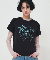 NICK&NICOLE（ニックアンドニコール）の「BUTTERFLY NICOLE LABEL SLIM TOP_BLACK SKYBLUE（Tシャツ/カットソー・メンズ）」