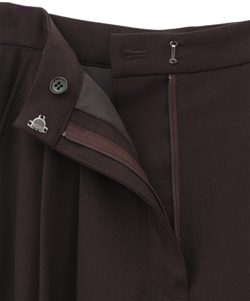 CLANE(クラネ)の「【CLANE/クラネ】BASIC TUCK PANTS/ベーシックタックパンツ(スラックス・レディース・ブラウン/ブラック・1/2)」の8枚目の写真
