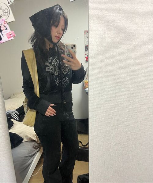 AAKAM(アーカム)の「CROS2 Off-shoulder Zip-Up (Black)(その他トップス・レディース・その他・FREE)」の11枚目の写真
