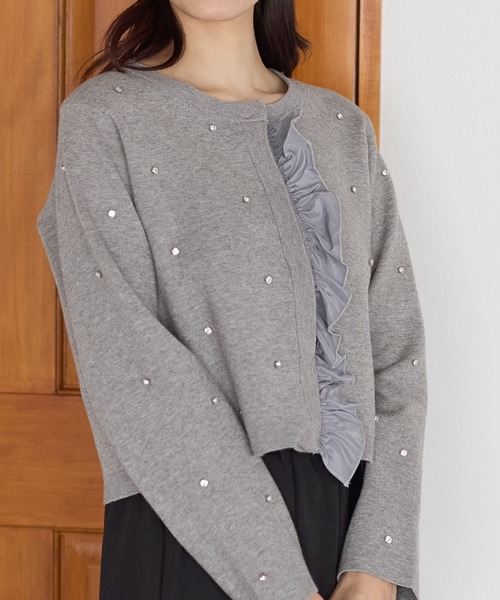 Neige(ネージュ)の「ジュエルフリルカーディガン(カーディガン/ボレロ・レディース・ブラック/アイボリー/グレー・ONE SIZE)」の3枚目の写真