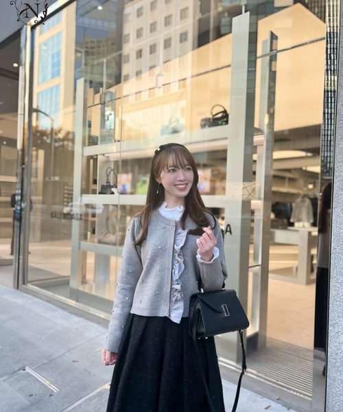 Neige(ネージュ)の「ジュエルフリルカーディガン(カーディガン/ボレロ・レディース・ブラック/アイボリー/グレー・ONE SIZE)」の9枚目の写真