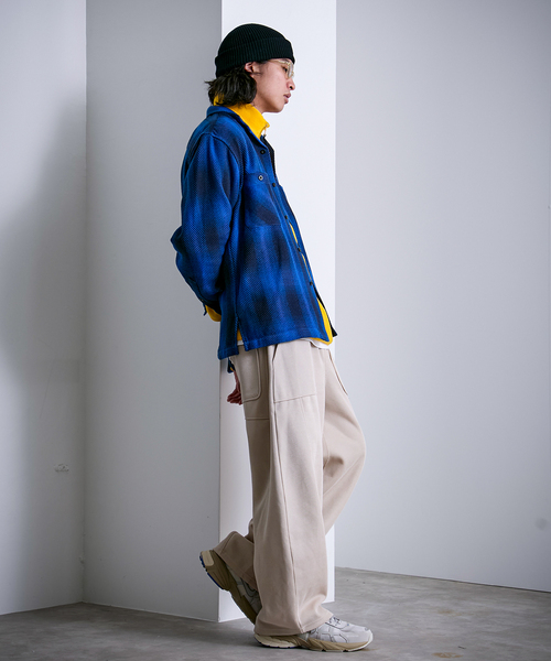 PARIS SAINT-GERMAIN（パリサンジェルマン）の「【Paris Saint-Germain / パリ・サン＝ジェルマン】 JP Knit-Like Script Pants（スウェットパンツ・メンズ・ベージュ/ブラック・MEDIUM/LARGE）」の4枚目の写真