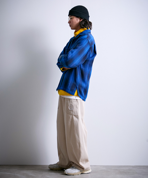 PARIS SAINT-GERMAIN（パリサンジェルマン）の「【Paris Saint-Germain / パリ・サン＝ジェルマン】 JP Knit-Like Script Pants（スウェットパンツ・メンズ・ベージュ/ブラック・MEDIUM/LARGE）」の6枚目の写真