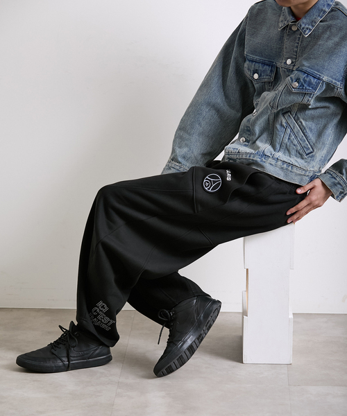 PARIS SAINT-GERMAIN（パリサンジェルマン）の「【Paris Saint-Germain / パリ・サン＝ジェルマン】 JP Knit-Like Script Pants（スウェットパンツ・メンズ・ベージュ/ブラック・MEDIUM/LARGE）」の17枚目の写真