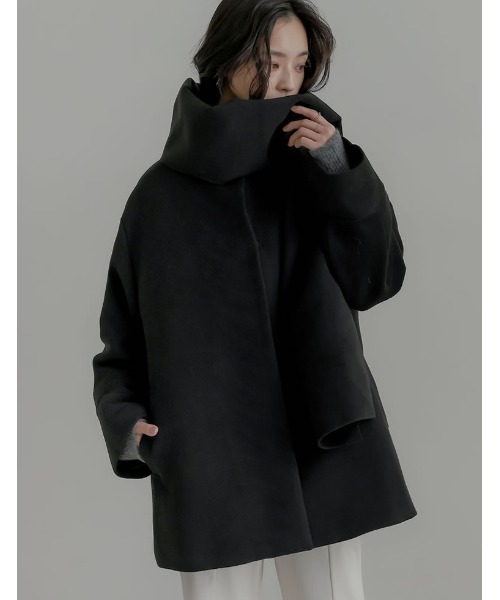 Re:EDIT（リエディ）の「[2025 WINTER COLLECTION][2点セット]フェイクウールスタンドカラーストール付きミドルコート（ポンチョ・レディース・ブラック/グレイッシュベージュ/チャコールグレー・MEDIUM/LARGE）」の8枚目の写真