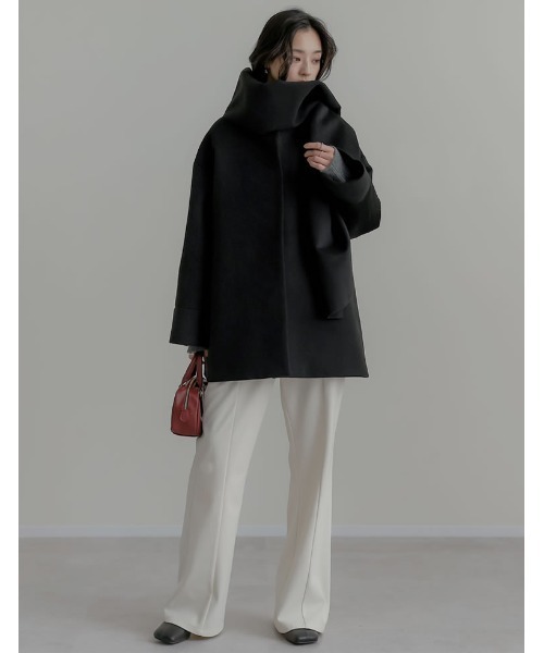 Re:EDIT（リエディ）の「[2025 WINTER COLLECTION][2点セット]フェイクウールスタンドカラーストール付きミドルコート（ポンチョ・レディース・ブラック/グレイッシュベージュ/チャコールグレー・MEDIUM/LARGE）」の4枚目の写真