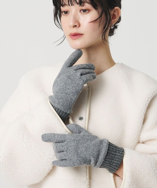 BEAUTY&YOUTH UNITED ARROWS（ビューティーアンドユースユナイテッドアローズ）の「カラー ジャージー リブ グローブ（手袋・レディース・ブラック/グレー系/ベージュ/レッド・FREE）」の3枚目の写真