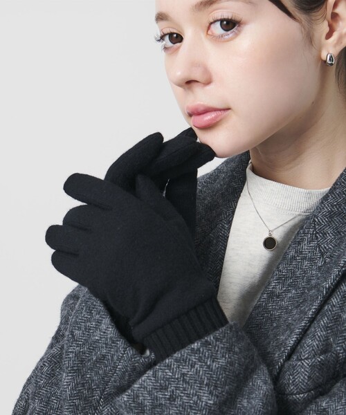 BEAUTY&YOUTH UNITED ARROWS（ビューティーアンドユースユナイテッドアローズ）の「カラー ジャージー リブ グローブ（手袋・レディース・ブラック/グレー系/ベージュ/レッド・FREE）」の2枚目の写真