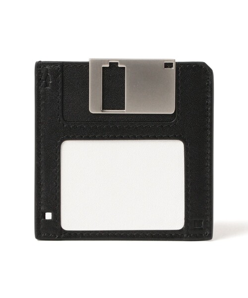 bpr BEAMS（ビーピーアール ビームス ）の「Nik BENTAL / Floppy Disk Wallet（財布・レディース・ベージュ/ブラック・ONE SIZE）」の13枚目の写真