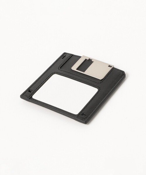 bpr BEAMS（ビーピーアール ビームス ）の「Nik BENTAL / Floppy Disk Wallet（財布・レディース・ベージュ/ブラック・ONE SIZE）」の15枚目の写真