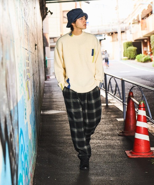 niko and...(ニコアンド)の「ポイントカラーニットプルオーバー(ニット/セーター・メンズ・ブラック/アイボリー/ブラウン・LARGE/MEDIUM)」の16枚目の写真