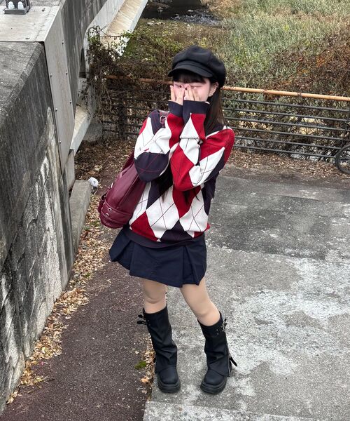 SELITIO(セレティオ)の「アーガイルVネックソフトニットレッド(ニット/セーター・メンズ・レッド・MEDIUM/LARGE/X-LARGE)」の7枚目の写真