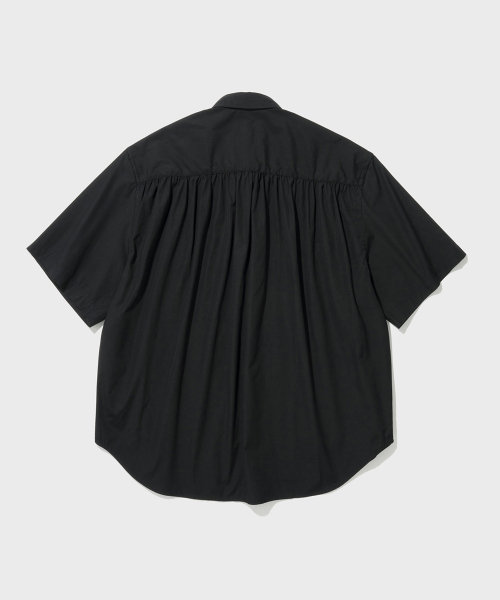 SHIRTER(シャーター)の「SHIRRING PULLOVER HALF SHIRT (BLACK)(シャツ/ブラウス・メンズ・その他・LARGE/MEDIUM/SMALL)」の2枚目の写真