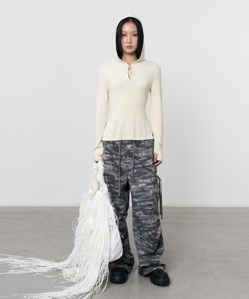 THREE TO EIGHTY(スリートゥエイティー)の「PARACHUTE CARGO PANTS KHAKI(その他パンツ・レディース・その他・FREE)」の1枚目の写真
