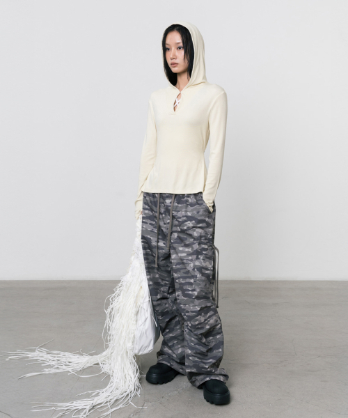THREE TO EIGHTY(スリートゥエイティー)の「PARACHUTE CARGO PANTS KHAKI(その他パンツ・レディース・その他・FREE)」の2枚目の写真