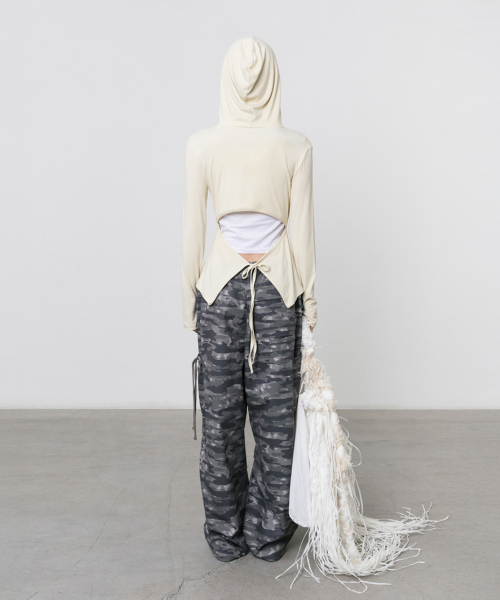 THREE TO EIGHTY(スリートゥエイティー)の「PARACHUTE CARGO PANTS KHAKI(その他パンツ・レディース・その他・FREE)」の3枚目の写真