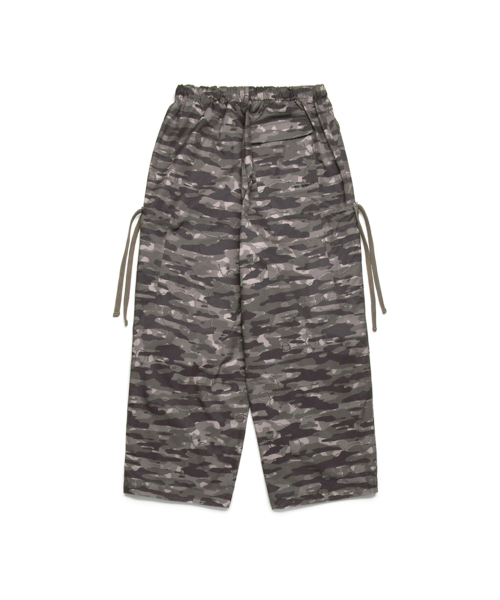 THREE TO EIGHTY(スリートゥエイティー)の「PARACHUTE CARGO PANTS KHAKI(その他パンツ・レディース・その他・FREE)」の5枚目の写真