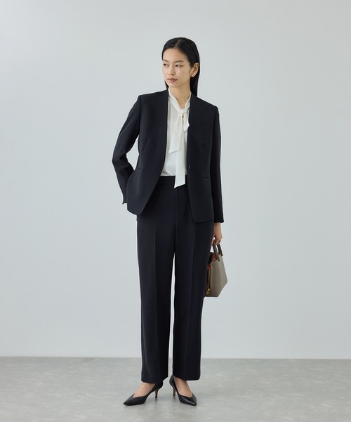 ROPE'（ロペ）の「トリアセダブルクロス Ｖネックジャケット/セットアップ対応・イージーケア・26SS（ノーカラージャケット・レディース・ベージュ/ネイビー・36/38/40）」の5枚目の写真