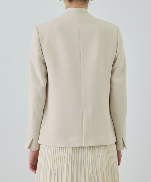 ROPE'（ロペ）の「トリアセダブルクロス Ｖネックジャケット/セットアップ対応・イージーケア・26SS（ノーカラージャケット・レディース・ベージュ/ネイビー・36/38/40）」の17枚目の写真