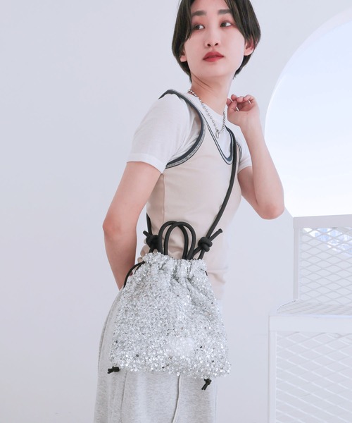 COLDE （コルデ）の「スパンコール2way巾着トートバッグ【詳細動画あり】（トートバッグ・レディース・シルバー/ブラック・FREE）」の9枚目の写真