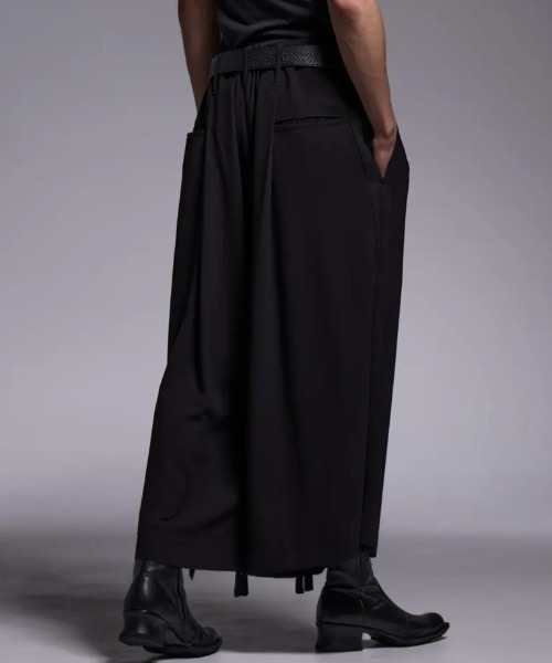 ROYAL FLASH（ロイヤルフラッシュ）の「Kiryuyrik/キリュウキリュウ/Sharring Wide Tuck Slacks / シャーリング ワイドタックスラックス（スラックス・メンズ・ブラック・LARGE/SMALL/MEDIUM）」の3枚目の写真