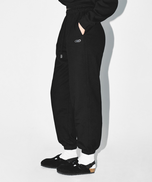 BORN TO WIN（ボーントゥウィン）の「W SEMI WIDE SWEAT JOGGER PANTS [BLACK]（スウェットパンツ・レディース・その他・1/2）」の8枚目の写真