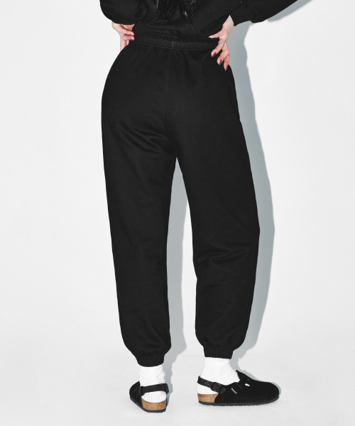BORN TO WIN（ボーントゥウィン）の「W SEMI WIDE SWEAT JOGGER PANTS [BLACK]（スウェットパンツ・レディース・その他・1/2）」の9枚目の写真