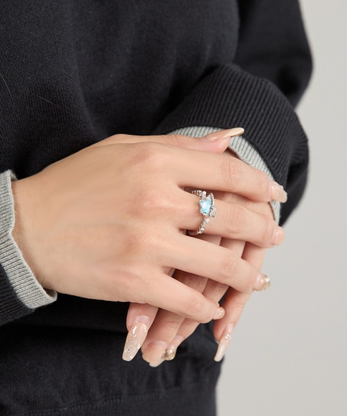 apres jour mignon(アプレジュールミニョン)の「【apresjour mignon×ARIAZ】オーロラ風リング(リング・レディース・ホワイト/シルバー・ONESIZE)」の2枚目の写真