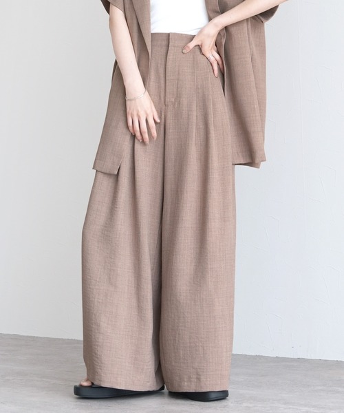 Yeoun(ヨウン)の「リネンライクワイドパンツ【セットアップ対応】(その他パンツ・レディース・ベージュ/アイボリー/ブラック・FREE)」の3枚目の写真
