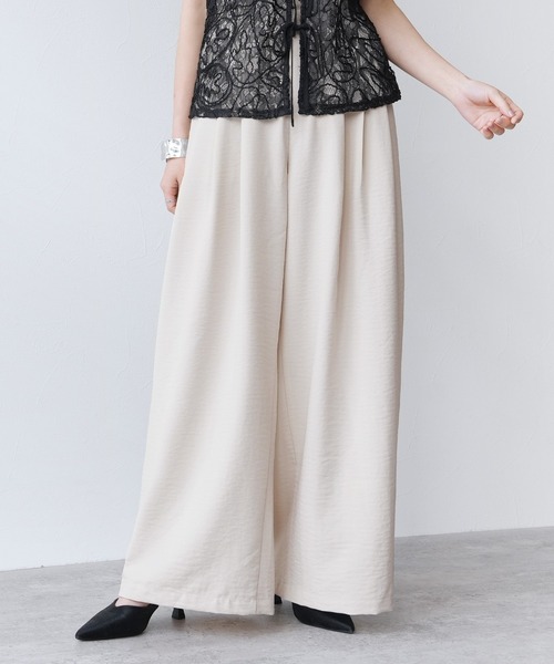 Yeoun(ヨウン)の「リネンライクワイドパンツ【セットアップ対応】(その他パンツ・レディース・ベージュ/アイボリー/ブラック・FREE)」の1枚目の写真