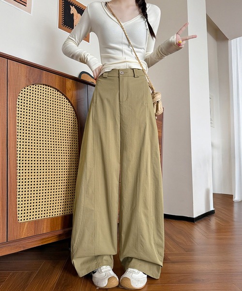 DAY CLOSET(デイ クローゼット)の「【大きいサイズ有/バックゴム有】きれいめタックインカーブシルエットワイドパンツ レディース(その他パンツ・レディース・ベージュ系その他/ホワイト/ネイビー・S/XL/M/L)」の6枚目の写真