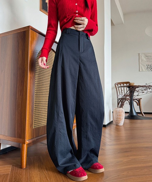 DAY CLOSET(デイ クローゼット)の「【大きいサイズ有/バックゴム有】きれいめタックインカーブシルエットワイドパンツ レディース(その他パンツ・レディース・ベージュ系その他/ホワイト/ネイビー・S/XL/M/L)」の8枚目の写真