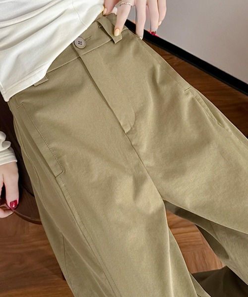 DAY CLOSET(デイ クローゼット)の「【大きいサイズ有/バックゴム有】きれいめタックインカーブシルエットワイドパンツ レディース(その他パンツ・レディース・ベージュ系その他/ホワイト/ネイビー・S/XL/M/L)」の9枚目の写真