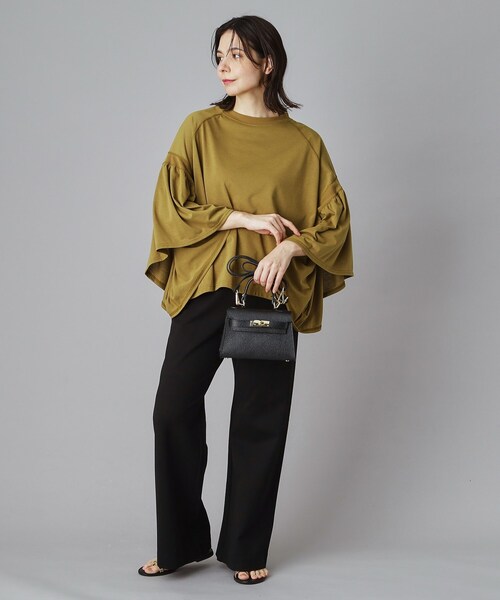 AULENTTI（オウレンティ）の「AULENTTI（オウレンティ）金具ベルト付きバッグ（ショルダーバッグ・レディース・ブラック/ベージュ・00）」の5枚目の写真