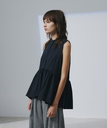 uncrave（アンクレイヴ）の「クールタッチカラータイプライター ペプラムブラウス（シャツ/ブラウス）」