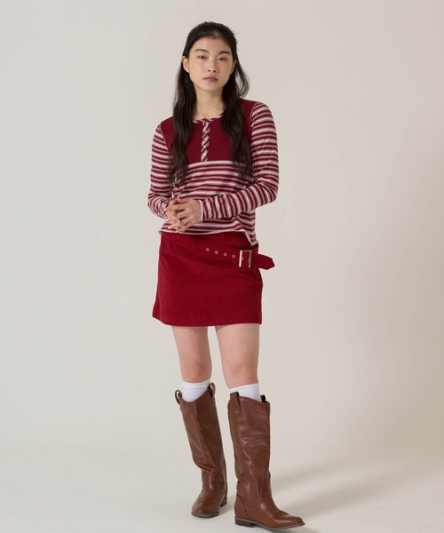 TINA:JOJUN(ティーナジョジュン)の「太ベルト付き コーデュロイ ミニスカート TINA:JOJUN(スカート・レディース・レッド/ネイビー・M/S)」の6枚目の写真