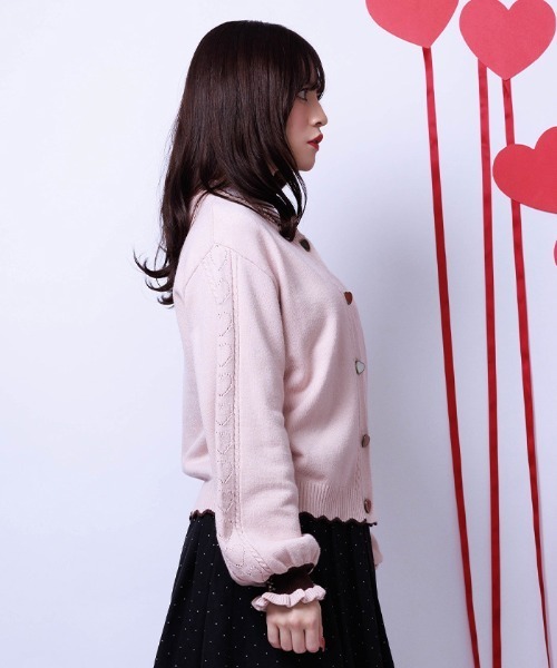 ハート柄ニットカーディガン ボレロ ピンク 未使用新品タグ付き axes femme（アクシーズファム）の「ハート釦バイカラーニット
