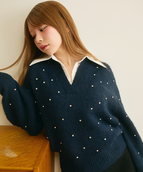 TITTY&CO.（ティティーアンドコー）の「シャツドッキングビジュー付きニット（ニット/セーター・レディース・アイボリー/グレー/ネイビー・FREE）」の3枚目の写真