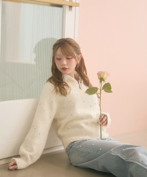 TITTY&CO.（ティティーアンドコー）の「シャツドッキングビジュー付きニット（ニット/セーター・レディース・アイボリー/グレー/ネイビー・FREE）」の12枚目の写真