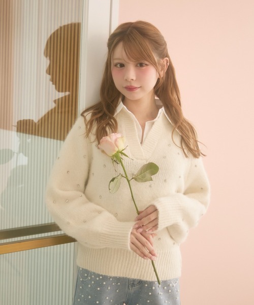 TITTY&CO.（ティティーアンドコー）の「シャツドッキングビジュー付きニット（ニット/セーター・レディース・アイボリー/グレー/ネイビー・FREE）」の9枚目の写真