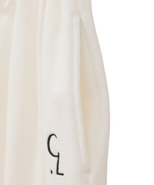 CLANE(クラネ)の「CLANE/クラネ/LOGO SWEAT TUCK WIDE PANTS(スウェットパンツ・レディース・ブラック/グレー/ホワイト・1)」の6枚目の写真