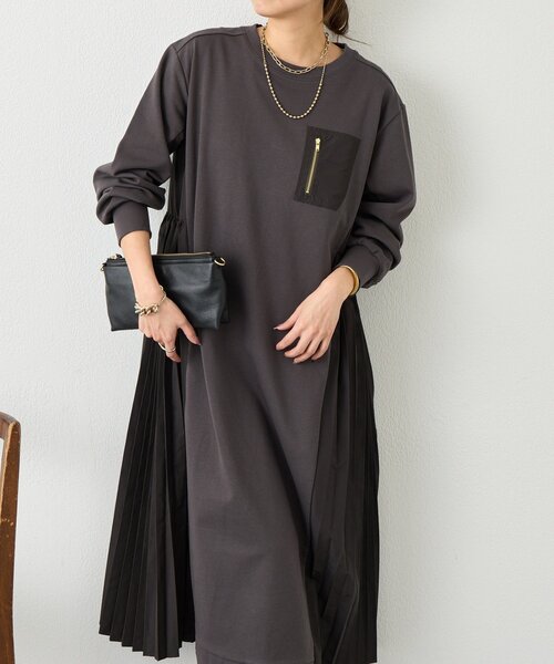 Jena espace merveilleux（ジェナ　エスパスメルヴェイユ）の「サイドプリーツ裏毛ワンピース（ワンピース・レディース・チャコールグレー/ベージュ・FREE）」の8枚目の写真
