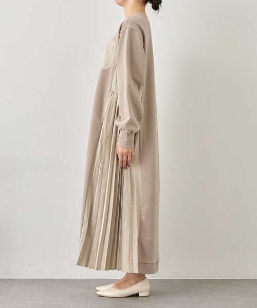 Jena espace merveilleux（ジェナ　エスパスメルヴェイユ）の「サイドプリーツ裏毛ワンピース（ワンピース・レディース・チャコールグレー/ベージュ・FREE）」の17枚目の写真