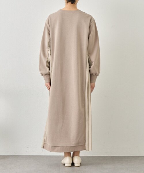 Jena espace merveilleux（ジェナ　エスパスメルヴェイユ）の「サイドプリーツ裏毛ワンピース（ワンピース・レディース・チャコールグレー/ベージュ・FREE）」の18枚目の写真