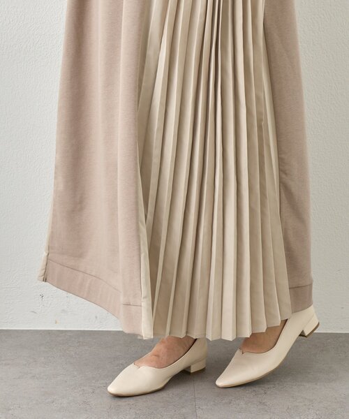 Jena espace merveilleux（ジェナ　エスパスメルヴェイユ）の「サイドプリーツ裏毛ワンピース（ワンピース・レディース・チャコールグレー/ベージュ・FREE）」の19枚目の写真