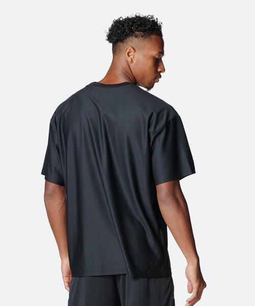 UNDER ARMOUR（アンダーアーマー）の「UAヤード オーバーサイズ ショートスリーブ Tシャツ（ベースボール/メンズ）（Tシャツ/カットソー・メンズ・ブラック・L/M/XL/3XL/S/2XL）」の2枚目の写真
