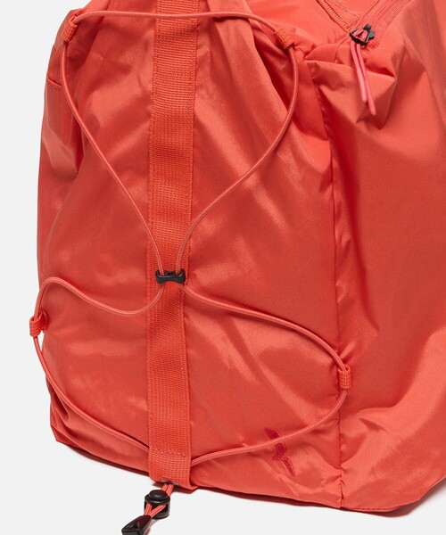 AIGLE（エーグル）の「撥水 ライト＆コンパクト トートバッグ 25L（トートバッグ・レディース・オレンジ/ホワイト/ダークネイビー・FREE）」の12枚目の写真