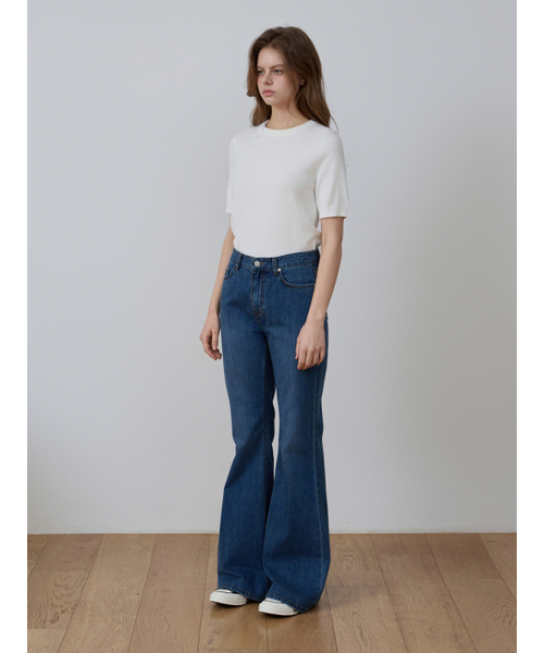 CCOMA(コンマ)の「CMJ31 スリムヴィンテージフレアデニムパンツ(デニムパンツ・レディース・その他・SMALL/MEDIUM/LARGE)」の2枚目の写真