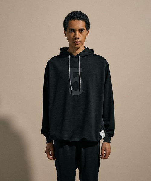 NUMERALS（ヌメラルズ）の「[NUMERALS]MOLDED JERSEY HOODIE（パーカー・メンズ・ネイビー/ブラック・MEDIUM/LARGE）」の19枚目の写真